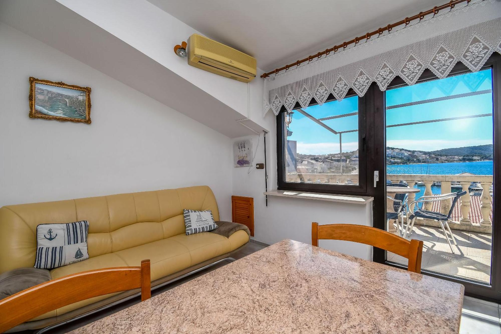 Apartments Anna トロギール エクステリア 写真